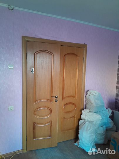 Двери межкомнатные б/у