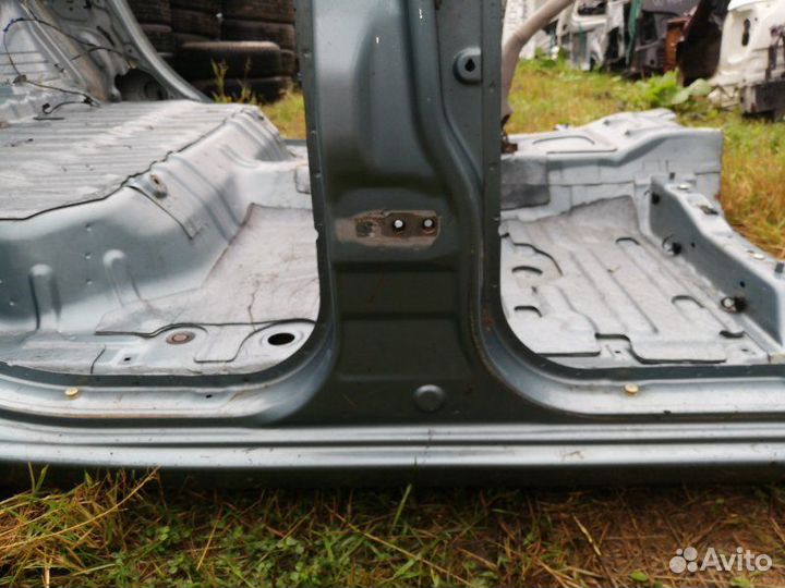 Стойка кузова правая Mitsubishi L200 KB4T 4D56