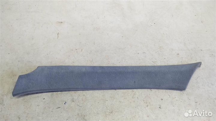 Накладка на стойку лобового стекла левая mersedes
