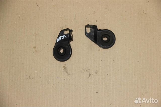 Крепление радиатора Toyota noah azr60 2001-2007