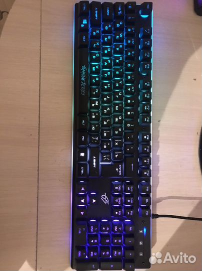 Игровая клавиатура MSI Vigor Gk 40