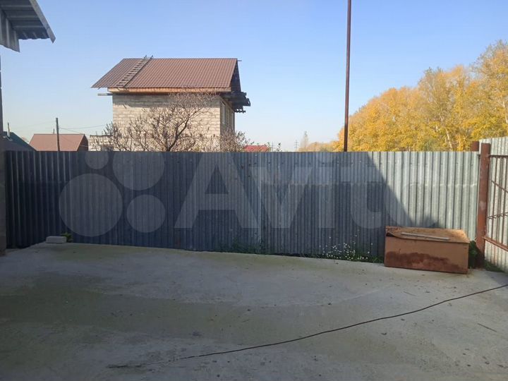 Дом 56 м² на участке 5 сот.