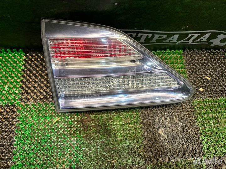 Фонарь в крышку багажника левый Lexus Rx450H