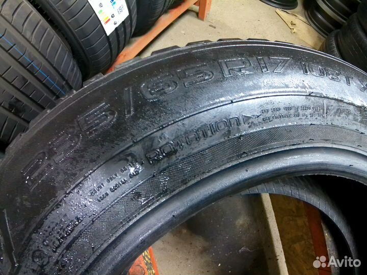 Nokian Tyres Hakkapeliitta 8 SUV 235/65 R17