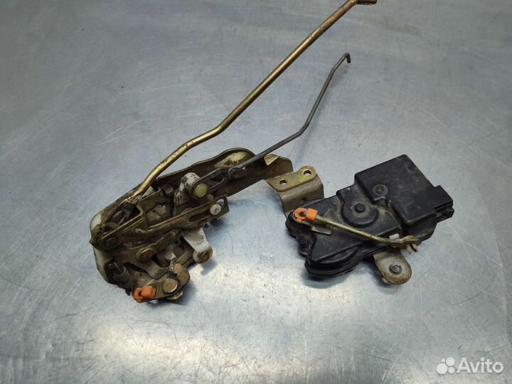 Замок двери Mitsubishi Libero CD5W 1998 г.в