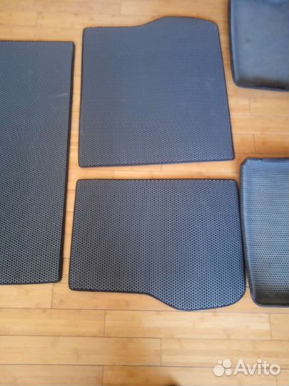 Автомобильные ковры EVA