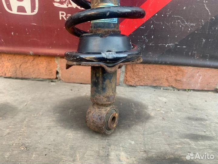 Амортизатор задний правый Honda CR-V 3 RE 2006-201