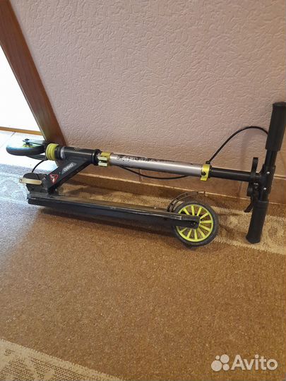 Продам самокат Oxelo