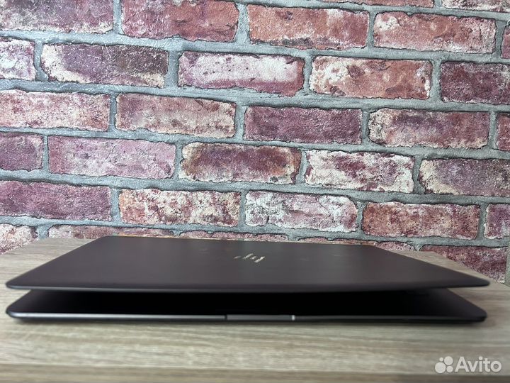 HP Spectre 13 Full HD ips/ 256SSD/ Core i5