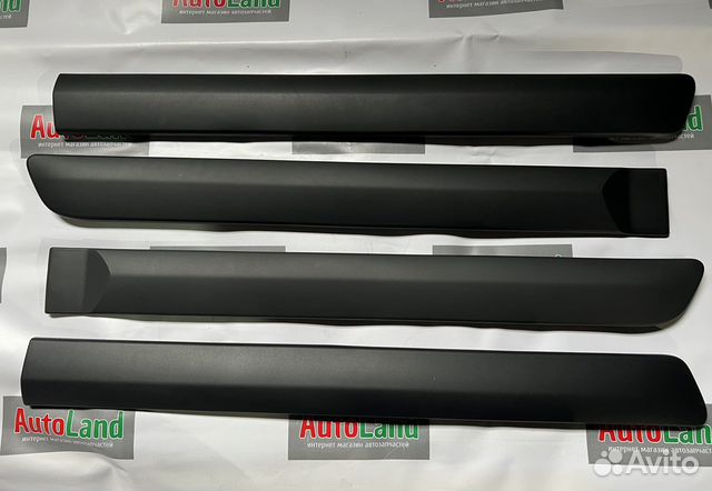 Молдинги дверей LADA Largus