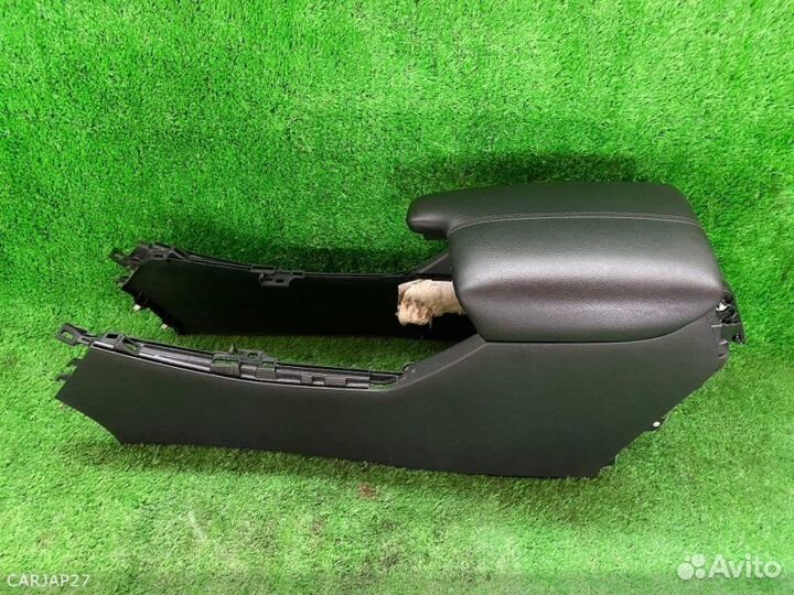 Подлокотник (кожа) Honda Accord CR6 2015