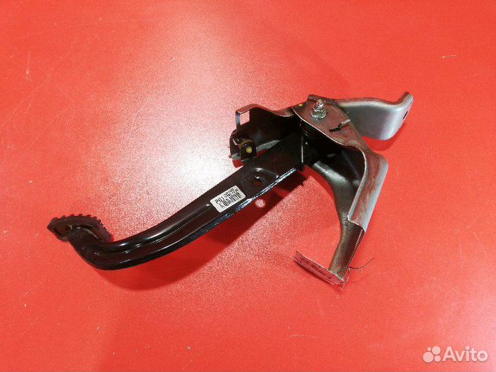 Педаль тормоза Kia Rio QB G4FA 2013