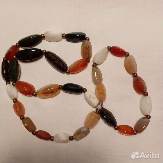 Бусы из натуральных камней