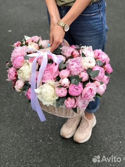 Букет цветов пионы