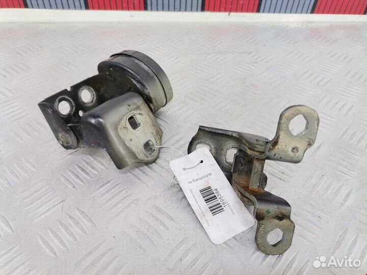 Петля двери передней левой для Renault Megane 2