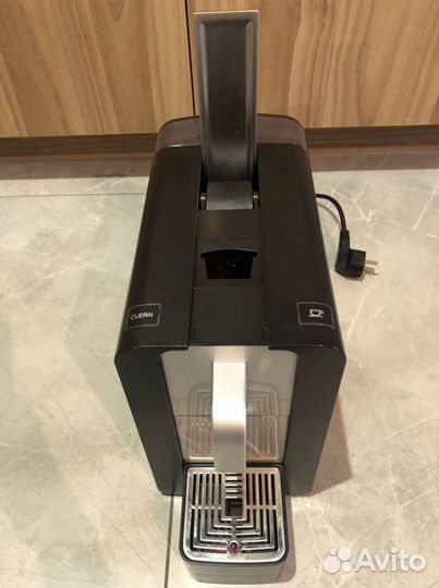 Капсульная кофемашина Cremesso