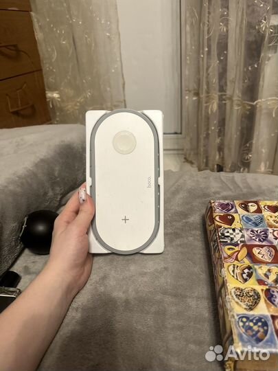 Hoco wireless fast charger