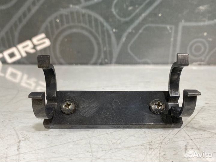 Крепление сигнального огня Audi A6 Allroad C5 BES