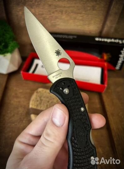 Нож Spyderco Delica black