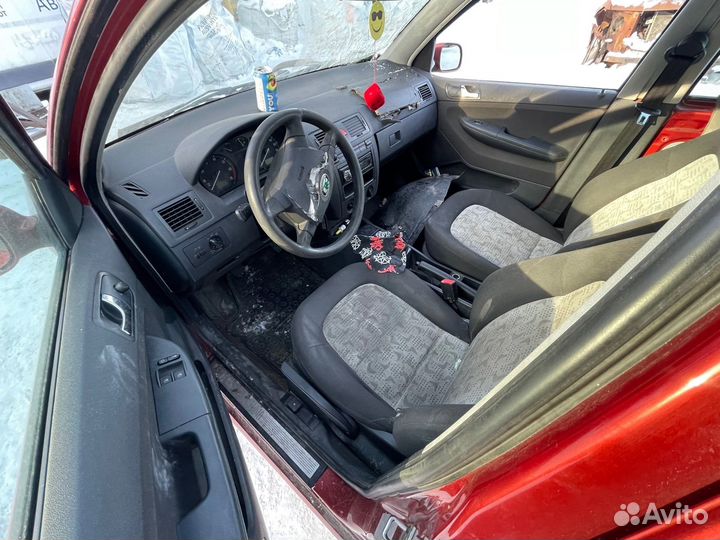 В разборе skoda fabia 2003 1.2 AZQ