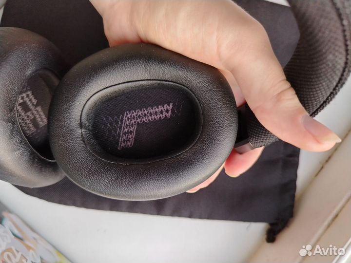 Беспроводные наушники jbl live 660 nc