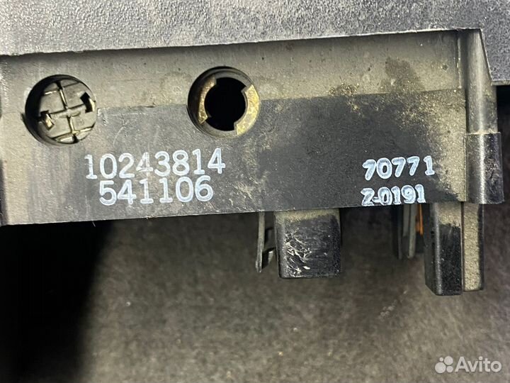 Блок кнопок Opel Sintra