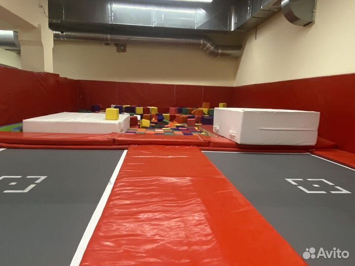Спортивный батут 2,7 м.*4 м