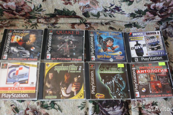 Диски с играми и фильмами