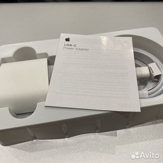 Зарядное устройство на iPhone