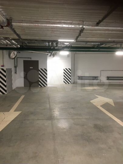 Машиноместо, 16 м²