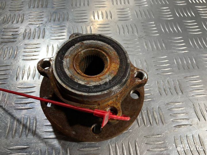 Ступица передняя Audi A6 4F/C6 2008 4F0598611B