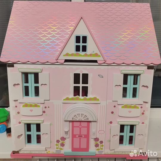 Кукольный домик