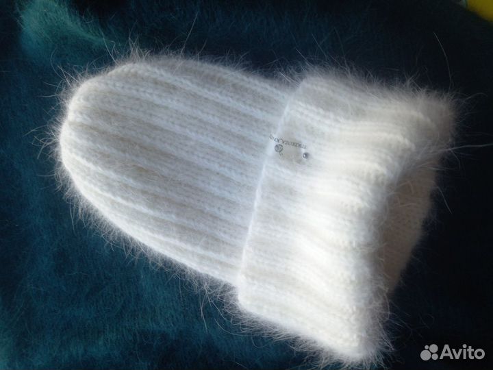 Шапка женская вязаная ручной работы