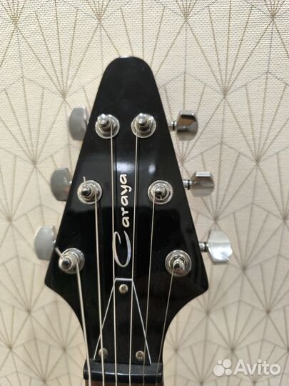 Электрогитара Caraya E235BK. Flying V