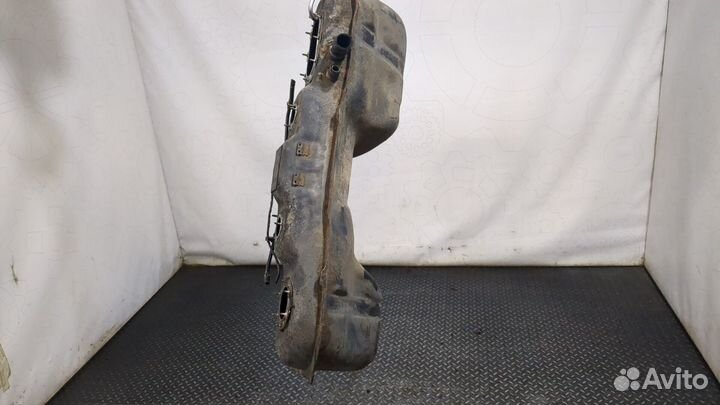 Бак топливный Subaru Forester (S10), 1999