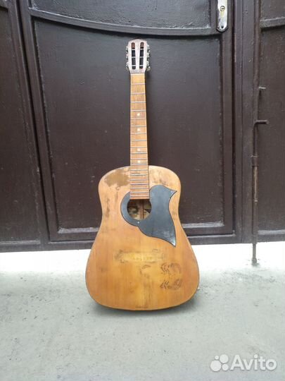 Акустическая гитара бу