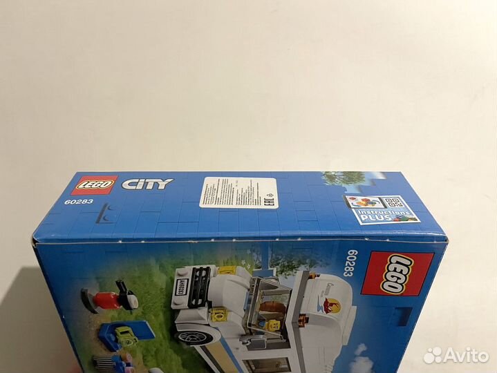 Lego City 60283 Holiday Camper Van