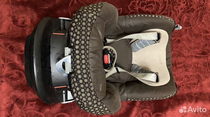 Автомобильное детское кресло