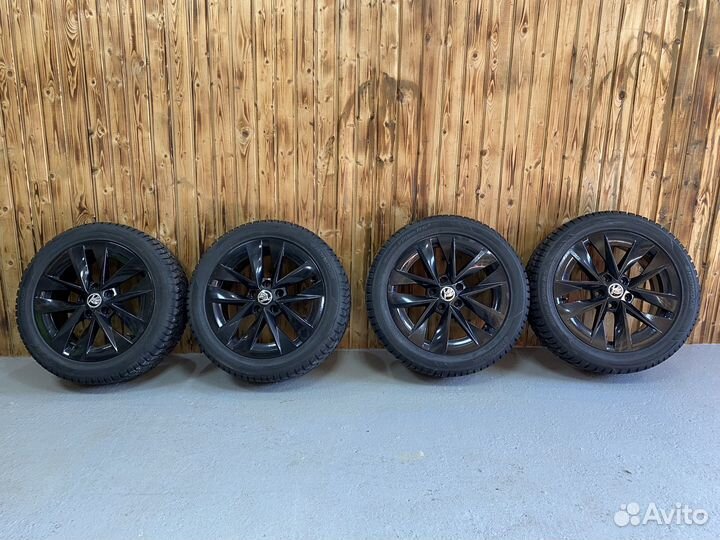 Комплект резины R17 на дисках Skoda