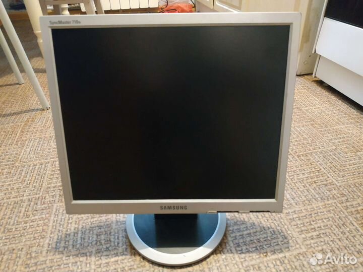 Монитор Samsung
