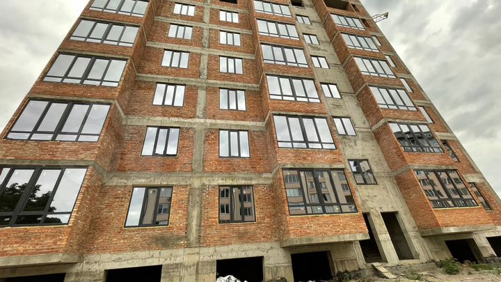 3-к. квартира, 122,5 м², 4/10 эт.