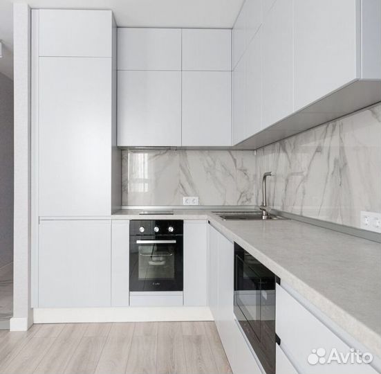 Кухонный гарнитур угловой