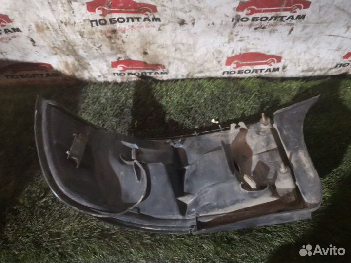 Стоп-сигнал задний левый Toyota Camry SV30 4S-FE