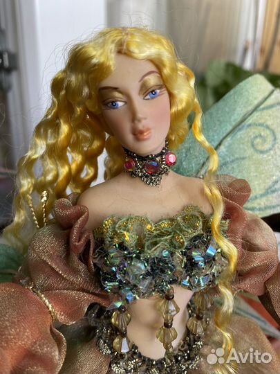 Кукла фарфоровая коллекционная