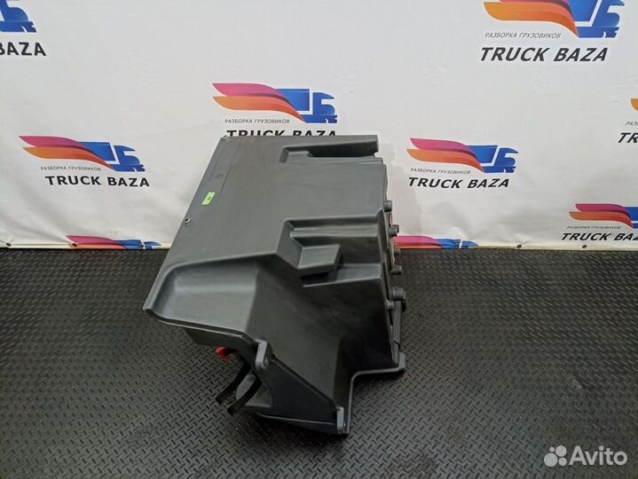 Ящик инструментальный правый Man TGA