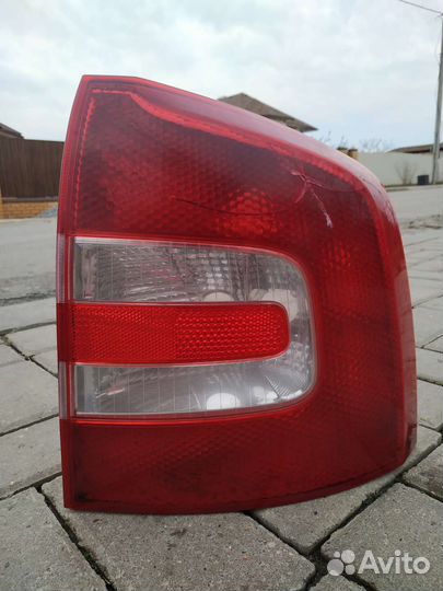 Задний фонарь Октавия А5 универсал