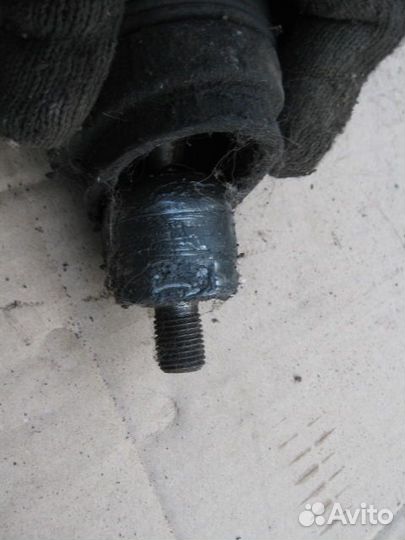 Тяга рулевая левая Volkswagen Vento (1992-1998)