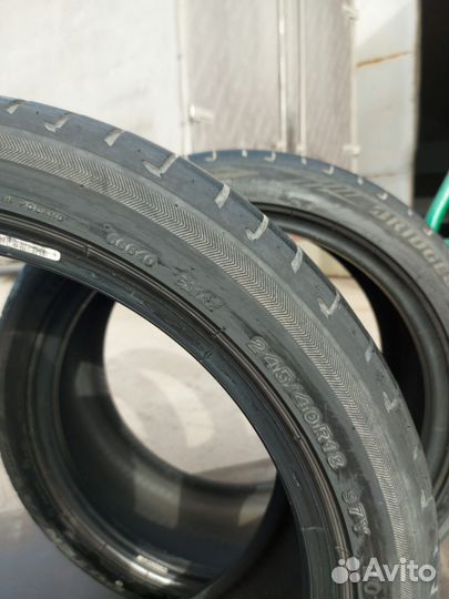 Bridgestone Sneaker 225/40 R18 и 245/40 R18