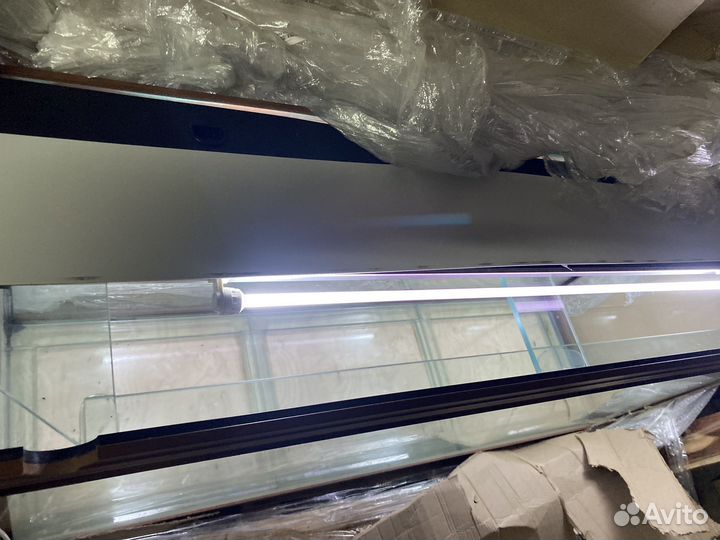 Аквариум с тумбой новый 650л