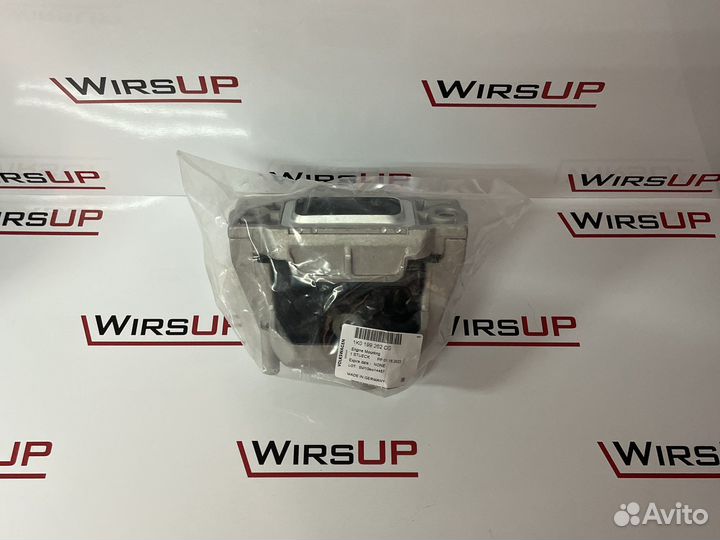 Опора двигателя правая 1K0199262CG 1.4TSI